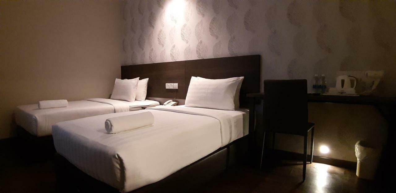 Hotel Miico @ Mount Austin 3*